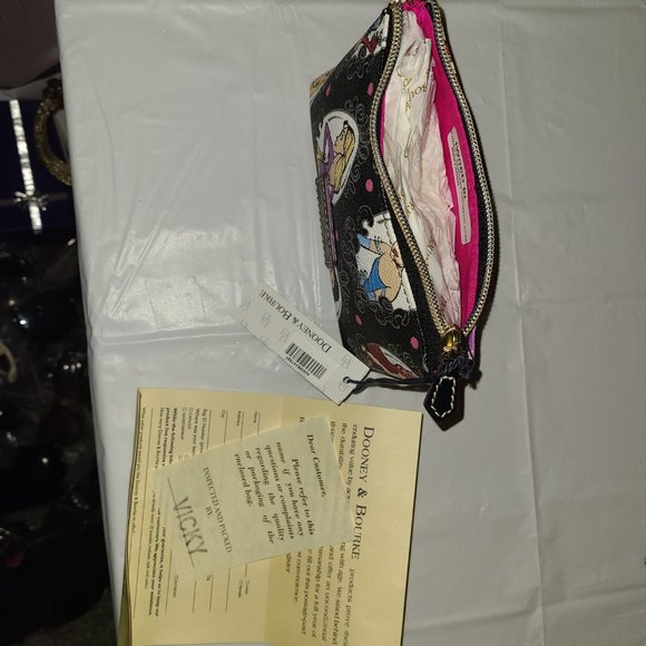 DOONEY & BOURKE  DOSNEY PRINCESS PURSE WITH MATCHING MINI WALLET - Picture 11 of 12